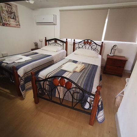 Strovolos Rooms Studios ニコシア 部屋 写真