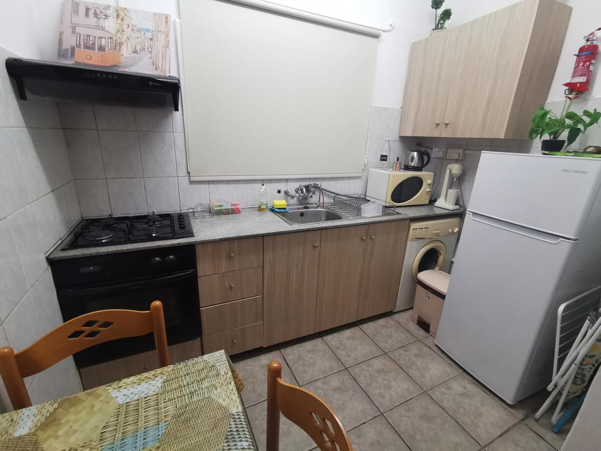 Strovolos Rooms Studios ニコシア 部屋 写真