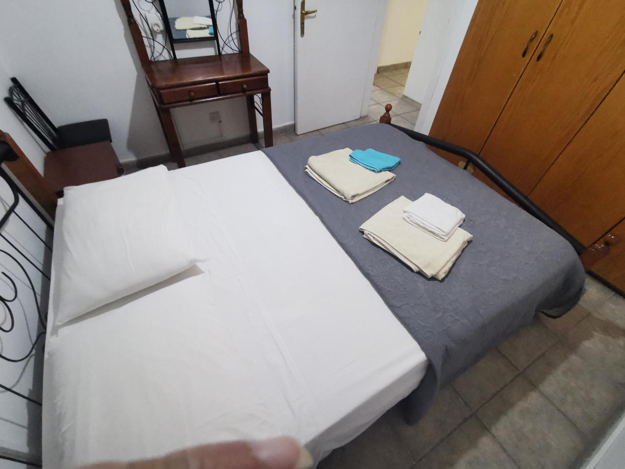Strovolos Rooms Studios ニコシア 部屋 写真