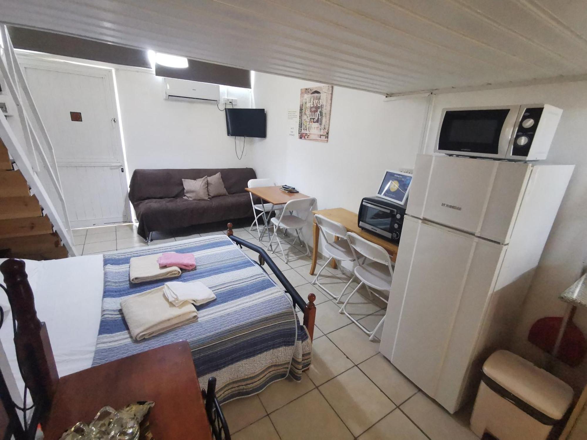 Strovolos Rooms Studios ニコシア 部屋 写真